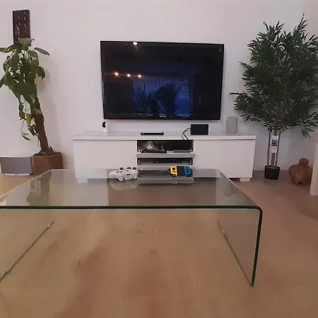 Apartmán 80 M2 14 - 3 Bedrooms - Air Conditioning *